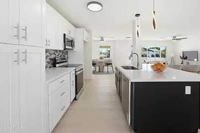 7100 S La Rosa Drive, Tempe, AZ 85283 - Photo 3