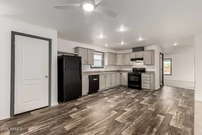 511 W Claessens Drive, Morristown, AZ 85342 - Photo 9