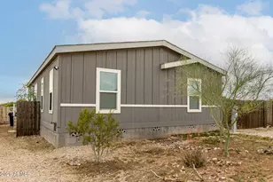 511 W Claessens Dr, Morristown, AZ 85342 - Photo 3