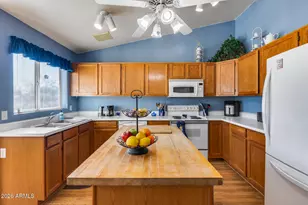 13601 N 19th St, Phoenix, AZ 85022 - Photo 9