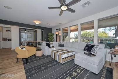 12917 W Red Fox Road, Peoria, AZ 85383 - Photo 7