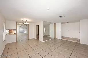 7827 W Jenan Dr, Peoria, AZ 85345 - Photo 7