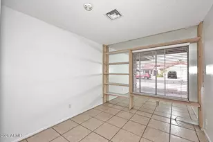 7827 W Jenan Dr, Peoria, AZ 85345 - Photo 19