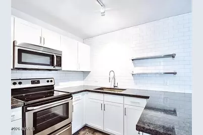 4231 N 27th Street #10, Phoenix, AZ 85016 - Photo 3