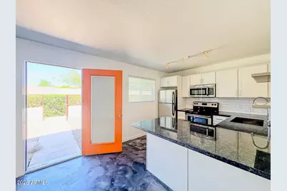 4231 N 27th Street #10, Phoenix, AZ 85016 - Photo 1