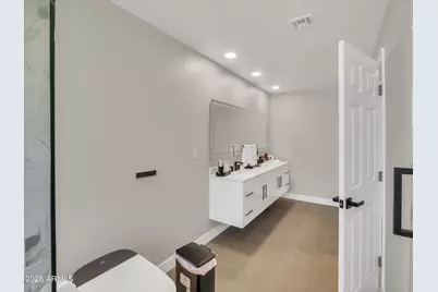 5122 W Fallen Leaf Lane, Glendale, AZ 85310 - Photo 37