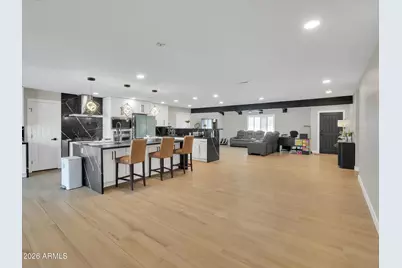 5122 W Fallen Leaf Lane, Glendale, AZ 85310 - Photo 9