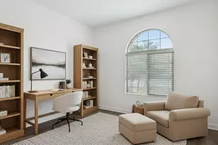 2566 W Huntington Dr, Phoenix, AZ 85041 - Photo 15