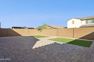 2566 W Huntington Dr, Phoenix, AZ 85041 - Photo 27