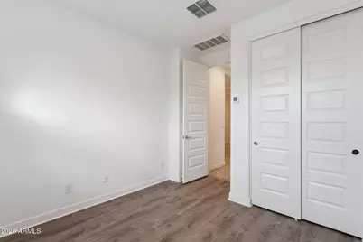 2566 W Huntington Drive, Phoenix, AZ 85041 - Photo 17