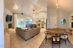 3843 E Tierra Buena Ln, Phoenix, AZ 85032 - Photo 7