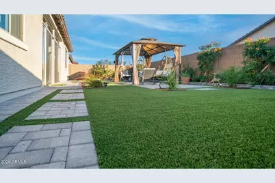 17597 W Red Fox Road, Surprise, AZ 85387 - Photo 21