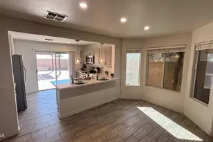 24185 W Desert Bloom St, Buckeye, AZ 85326 - Photo 5