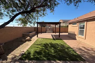 24185 W Desert Bloom St, Buckeye, AZ 85326 - Photo 25