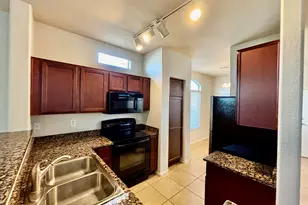 2725 E Mine Creek Rd, Phoenix, AZ 85024 - Photo 5