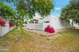 850 S River Dr, Tempe, AZ 85281 - Photo 3