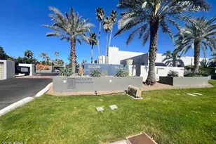 902 W Glendale Ave, Phoenix, AZ 85021 - Photo 1