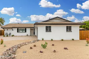 8537 E Vista Dr, Scottsdale, AZ 85250 - Photo 1