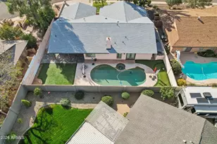 1810 E Harmont Dr, Phoenix, AZ 85020 - Photo 59