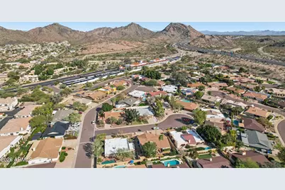 1810 E Harmont Drive, Phoenix, AZ 85020 - Photo 45