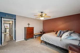 1810 E Harmont Dr, Phoenix, AZ 85020 - Photo 23