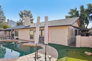 1810 E Harmont Dr, Phoenix, AZ 85020 - Photo 39