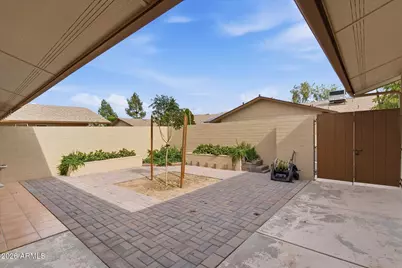 18415 N Spanish Garden Drive, Sun City West, AZ 85375 - Photo 11