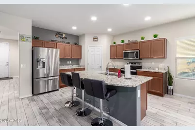 17523 W Fetlock Trail, Surprise, AZ 85387 - Photo 3