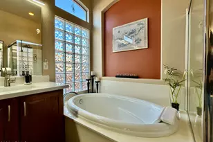 4652 W Villa Linda Dr, Glendale, AZ 85310 - Photo 9