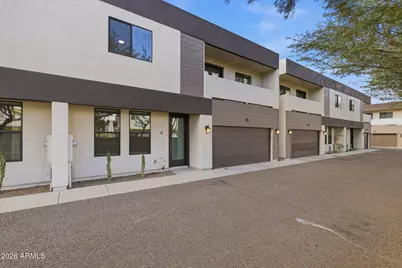 3010 N 37th Street #4, Phoenix, AZ 85018 - Photo 1