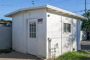 2205 W Cambridge Ave, Phoenix, AZ 85009 - Photo 11