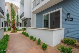 115 W Holcomb Ln, Phoenix, AZ 85003 - Photo 3