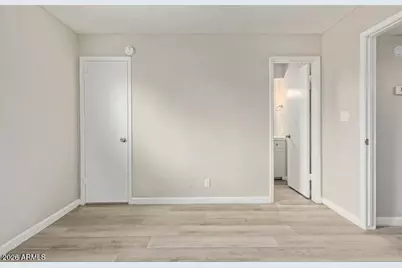 2942 N 34th Place #12, Phoenix, AZ 85018 - Photo 5