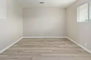 2942 N 34th Pl, Phoenix, AZ 85018 - Photo 1