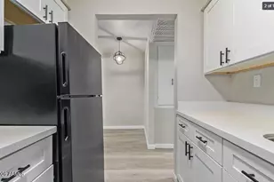 2942 N 34th Pl, Phoenix, AZ 85018 - Photo 9