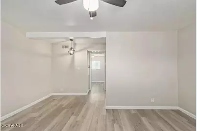 2942 N 34th Place #06, Phoenix, AZ 85018 - Photo 7