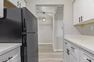 2942 N 34th Pl, Phoenix, AZ 85018 - Photo 5