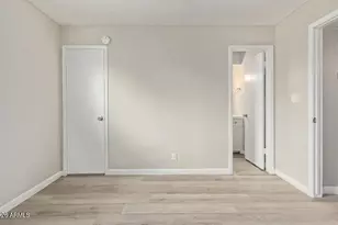 2942 N 34th Pl, Phoenix, AZ 85018 - Photo 3