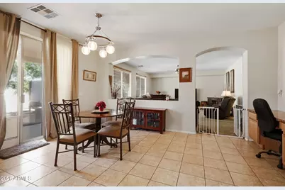 10410 W Edgemont Drive, Avondale, AZ 85392 - Photo 15