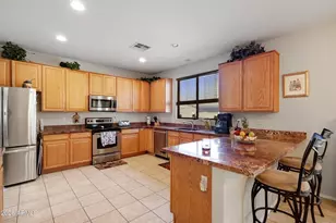 10410 W Edgemont Dr, Avondale, AZ 85392 - Photo 9