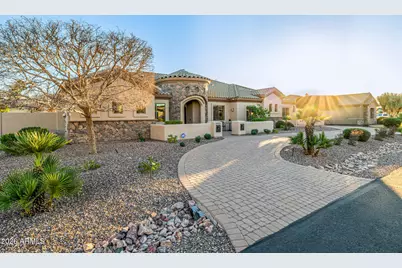 18025 W Montebello Avenue, Litchfield Park, AZ 85340 - Photo 13