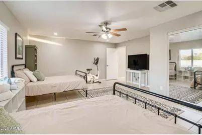 9819 N 67th Drive, Peoria, AZ 85345 - Photo 17