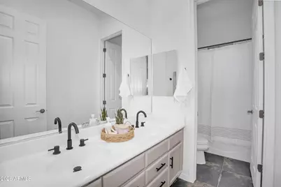 4756 E Ironhorse Road, Gilbert, AZ 85297 - Photo 31