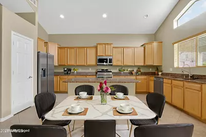 3482 W Sunshine Butte Drive, San Tan Valley, AZ 85144 - Photo 9