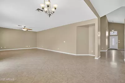 3482 W Sunshine Butte Drive, San Tan Valley, AZ 85144 - Photo 15