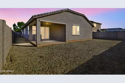 17821 W Villa Hermosa Lane, Surprise, AZ 85387 - Photo 5