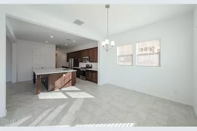 7669 W Bronco Trail, Peoria, AZ 85383 - Photo 5