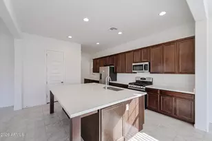 7669 W Bronco Trail, Peoria, AZ 85383 - Photo 3