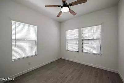 7917 N 79th Avenue, Glendale, AZ 85303 - Photo 11