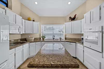 1975 E Morgan Drive, Tempe, AZ 85284 - Photo 13